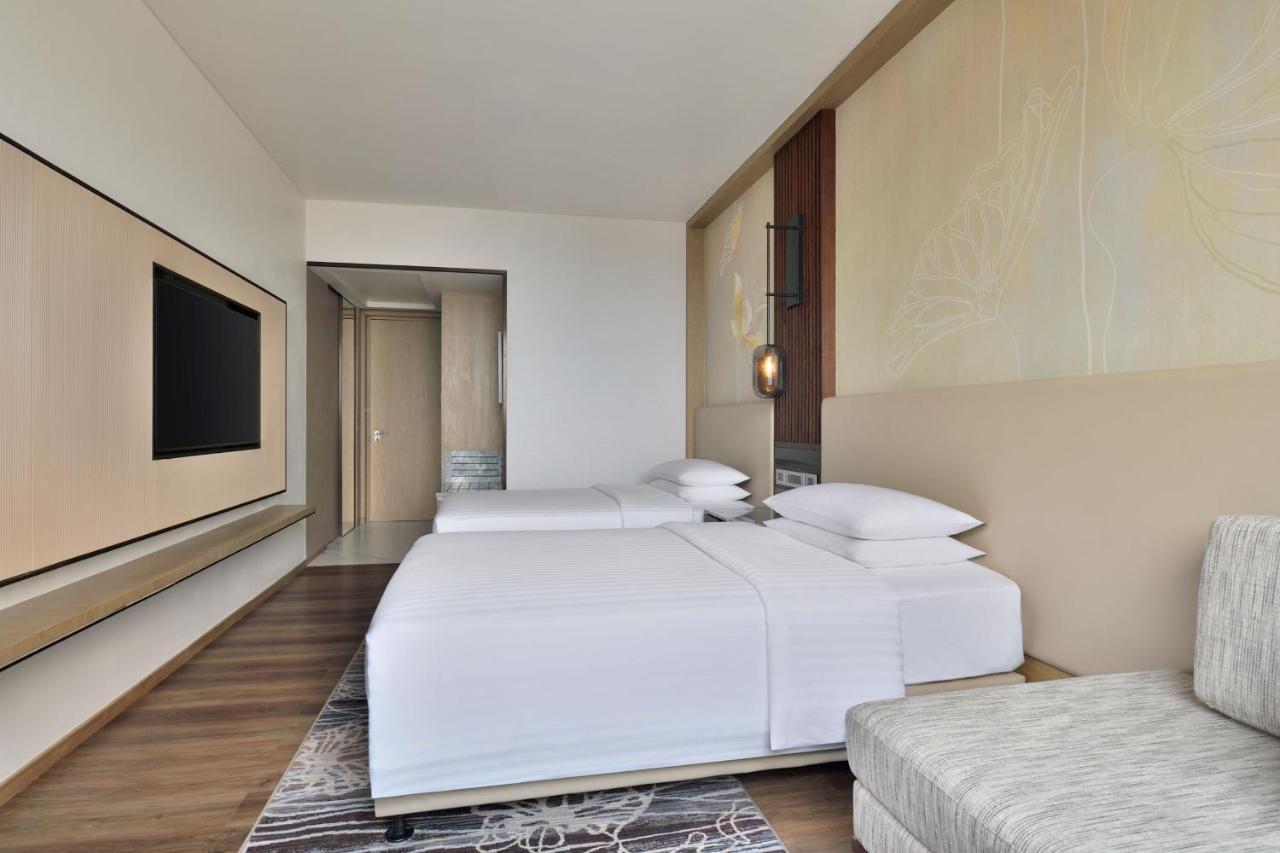 Courtyard By Marriott Gorakhpur Hotel Buitenkant foto