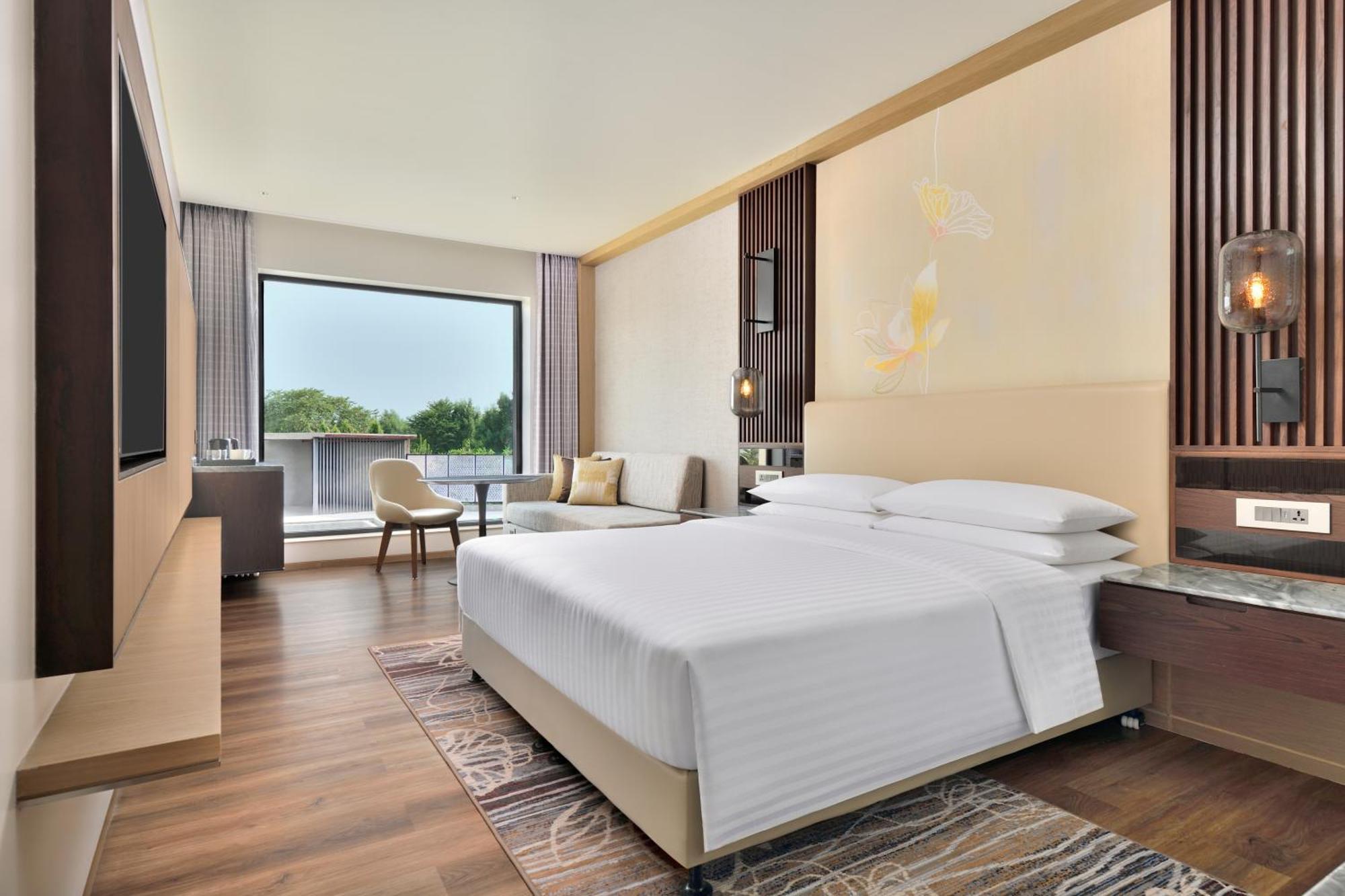 Courtyard By Marriott Gorakhpur Hotel Buitenkant foto