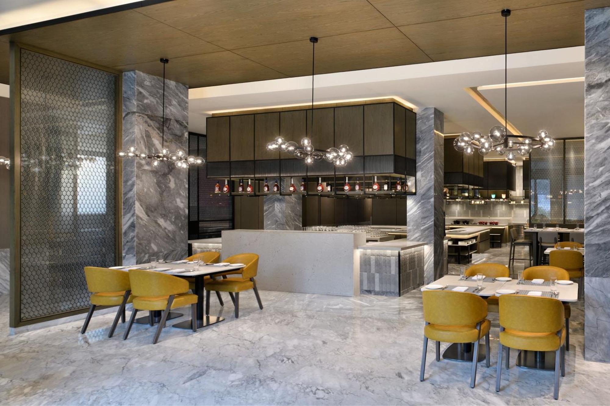 Courtyard By Marriott Gorakhpur Hotel Buitenkant foto
