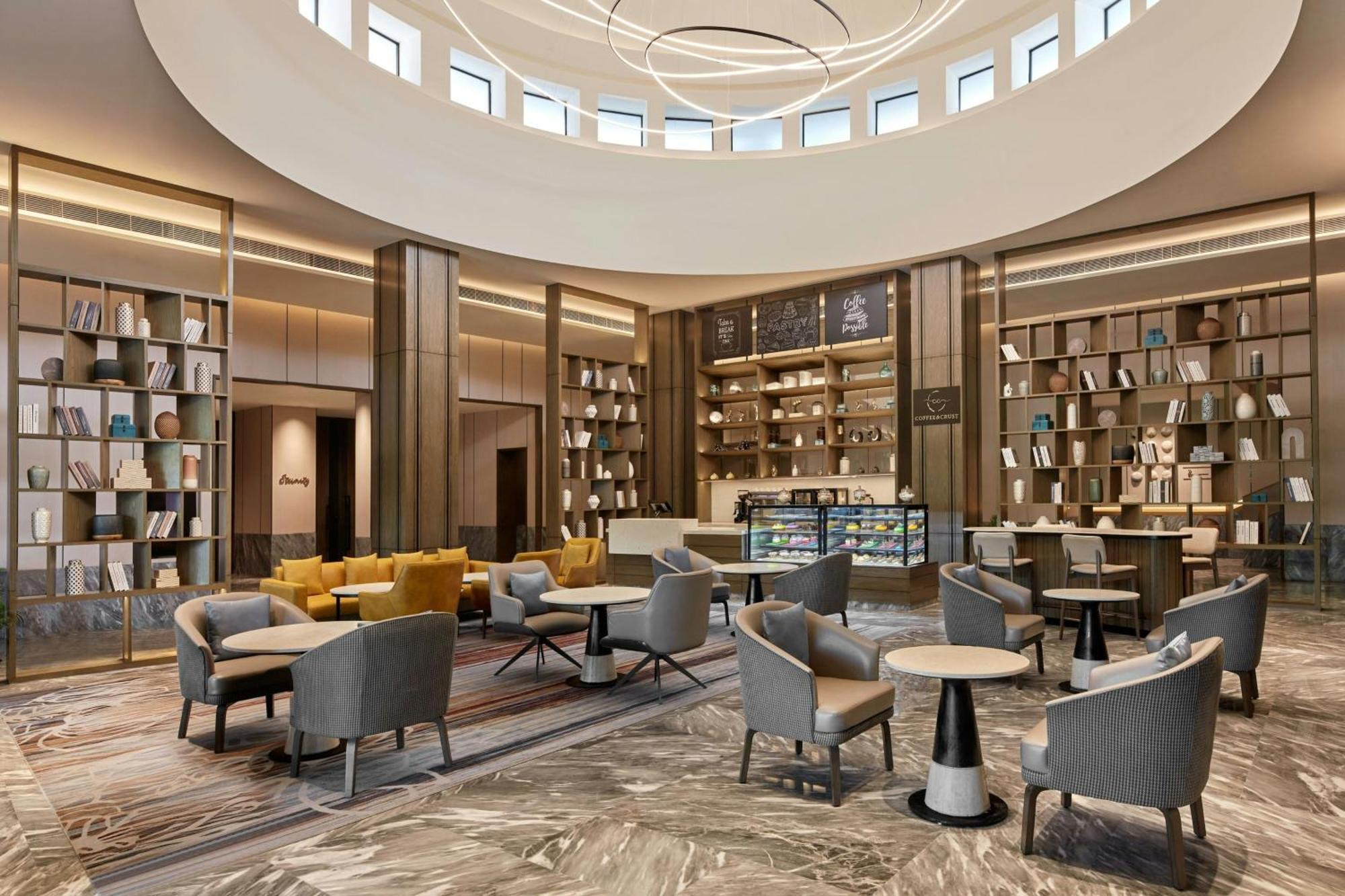 Courtyard By Marriott Gorakhpur Hotel Buitenkant foto