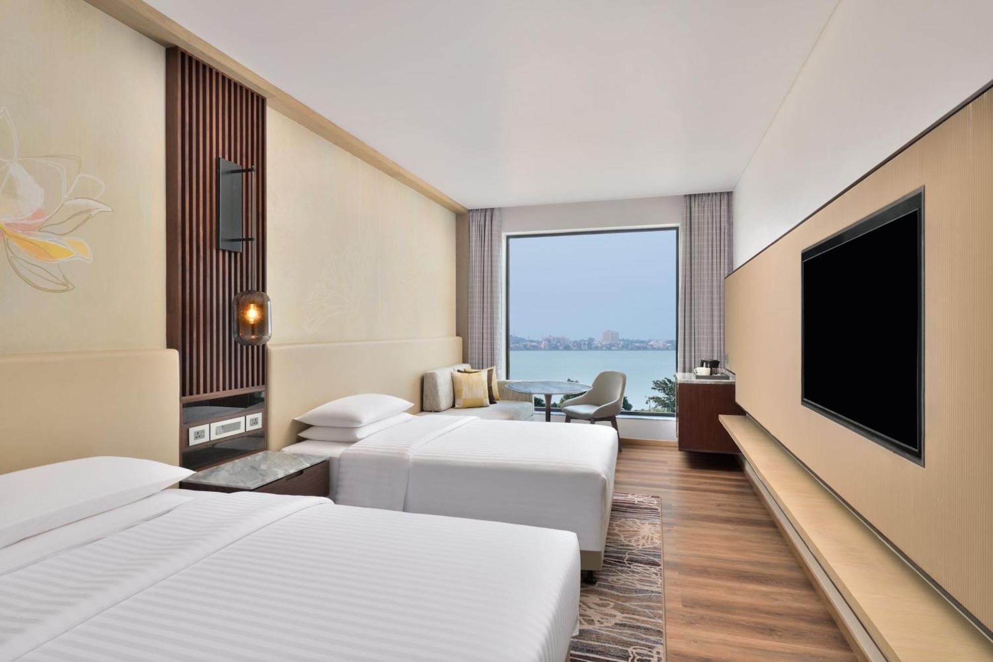 Courtyard By Marriott Gorakhpur Hotel Buitenkant foto